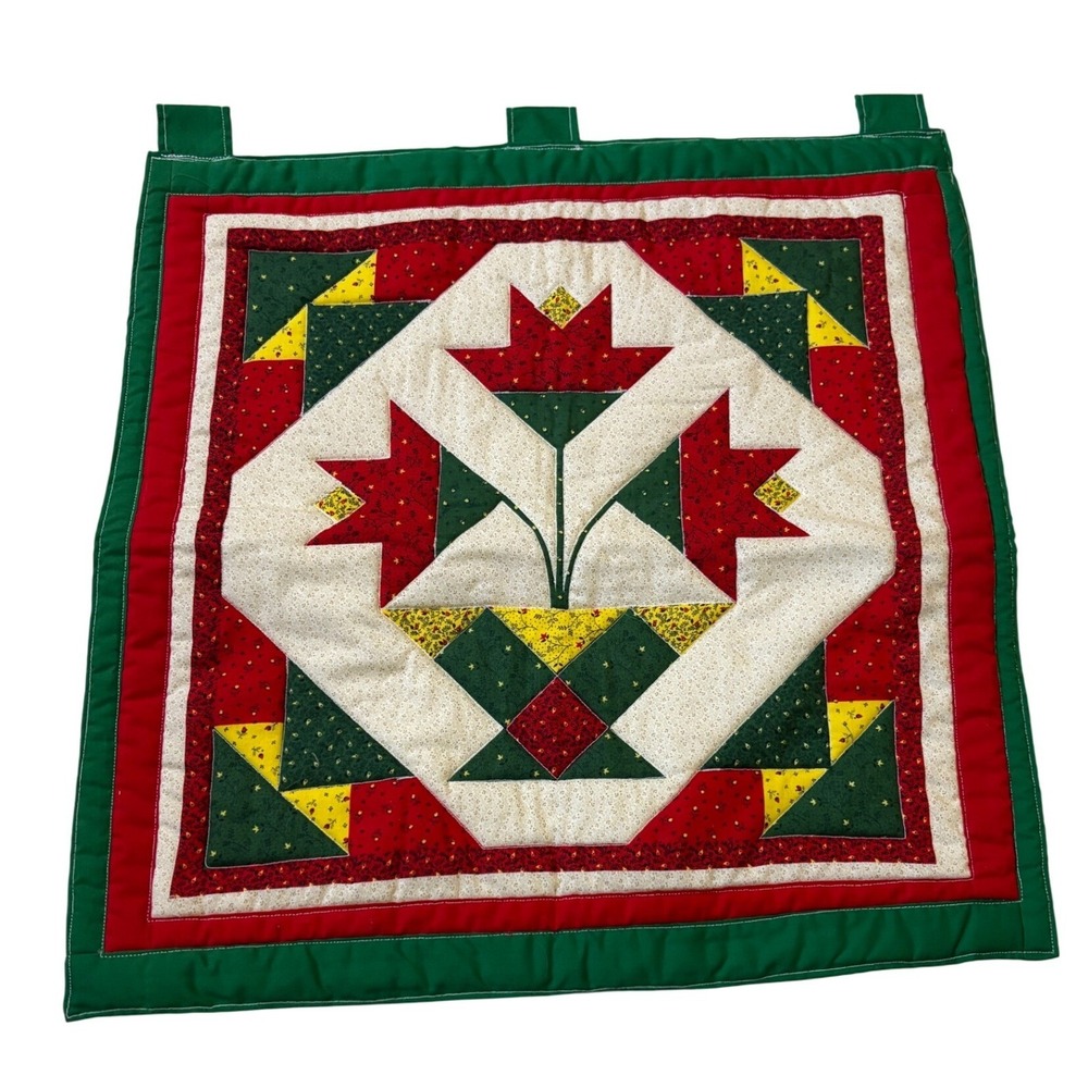 Handmade Quilted Wall Hanging Christmas Holiday Decor Red Green Yellow‎ Flowers